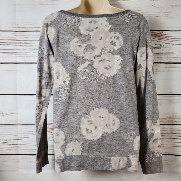 American Eagle | Floral Print Heathered LS Top - Picture 6 of 8